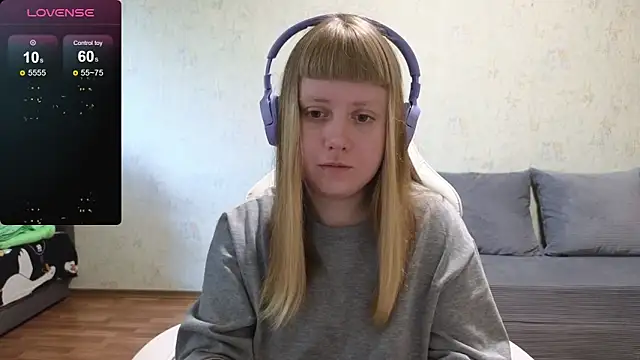 June shy0 online show from 05/09/26, 08:19