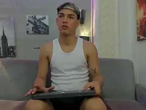 ryan carter08 online show from 12/19/24, 01:07