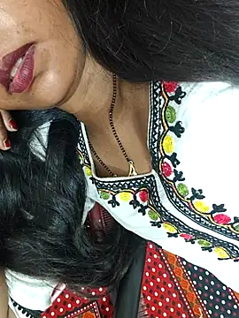 Sharmila-Singh online show from 06/25/26, 08:02