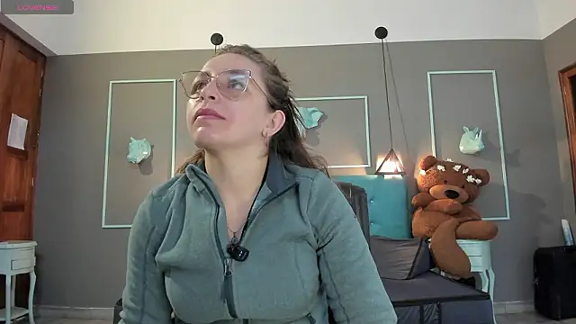 Snapshot of _isaabellaa chatting on 03/09/26, 12:42 isaabellaa online show from 03/09/26, 12:42