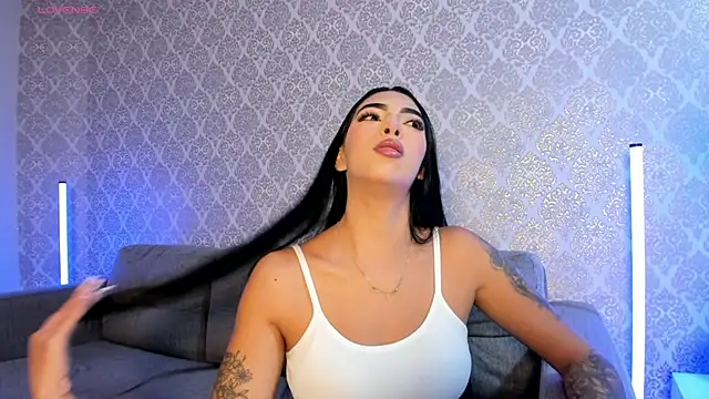 AriRobert  online show from 11/08/25, 04:01