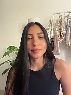 Snapshot of Sweetnaughtygirl_ chatting on 04/15/26, 12:17 Sweetnaughtygirl online show from 04/15/26, 12:17
