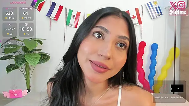 Snapshot of Sweetnaughtygirl_ chatting on 06/20/26, 01:30 Sweetnaughtygirl online show from 06/20/26, 01:30