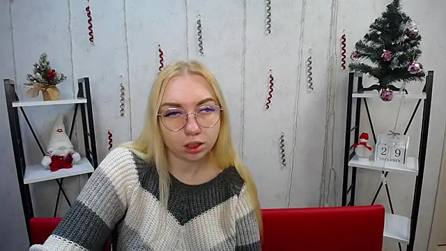 Snapshot of BeatriceFly chatting on 12/30/24, 06:20 BeatriceFly online show from 12/30/24, 06:20