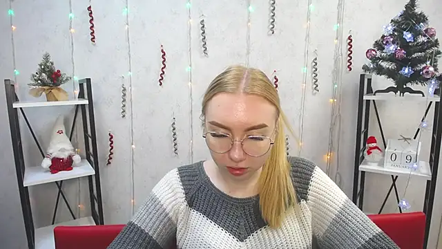 Snapshot of BeatriceFly chatting on 01/09/25, 12:41 BeatriceFly online show from 01/09/25, 12:41