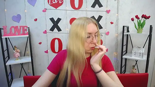 Snapshot of BeatriceFly chatting on 01/22/25, 01:21 BeatriceFly online show from 01/22/25, 01:21