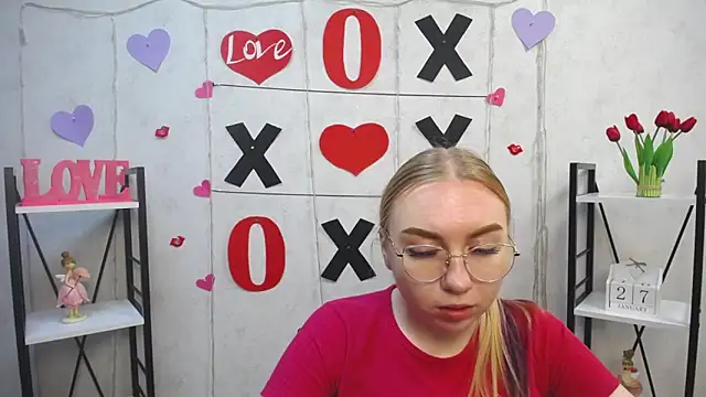 Snapshot of BeatriceFly chatting on 01/27/25, 03:50 BeatriceFly online show from 01/27/25, 03:50