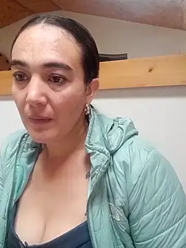 skayhot  online show from 10/03/25, 01:41