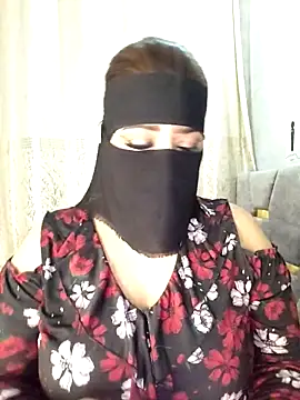 Cat Sharisa online show from 11/04/25, 09:47