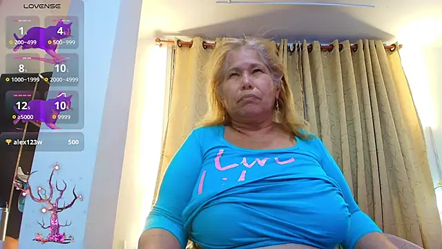 girl amada online show from 10/23/25, 08:57