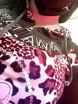 Snapshot of JAWHARA_ chatting on 12/22/25, 10:40 JAWHARA online show from 12/22/25, 10:40