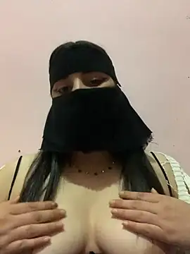 Snapshot of Miss-Soka chatting on 12/13/24, 12:31 Miss-Soka online show from 12/13/24, 12:31