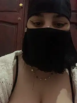 Snapshot of Miss-Soka chatting on 12/20/24, 05:14 Miss-Soka online show from 12/20/24, 05:14