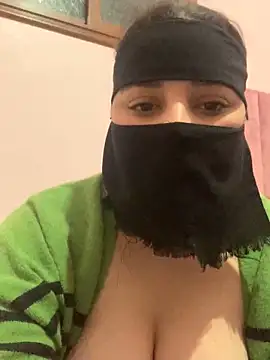 Snapshot of Miss-Soka chatting on 01/27/25, 05:47 Miss-Soka online show from 01/27/25, 05:47