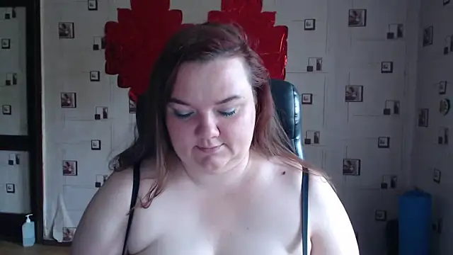 Snapshot of TasyaBigTTs chatting on 09/20/25, 06:25 TasyaBigTTs online show from 09/20/25, 06:25