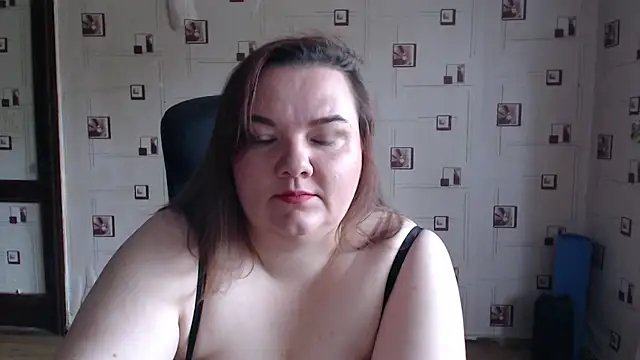 Snapshot of TasyaBigTTs chatting on 11/16/25, 09:59 TasyaBigTTs online show from 11/16/25, 09:59