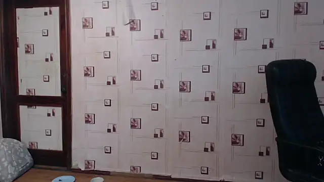 Snapshot of TasyaBigTTs chatting on 11/28/25, 01:14 TasyaBigTTs online show from 11/28/25, 01:14