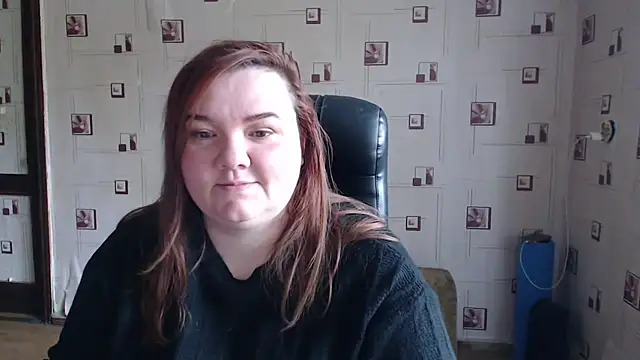 Snapshot of TasyaBigTTs chatting on 04/15/26, 01:29 TasyaBigTTs online show from 04/15/26, 01:29