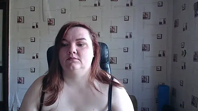 Snapshot of TasyaBigTTs chatting on 04/17/26, 11:35 TasyaBigTTs online show from 04/17/26, 11:35