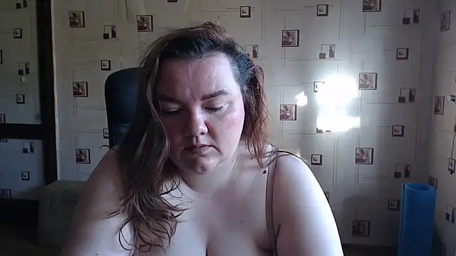 Snapshot of TasyaBigTTs chatting on 06/22/26, 03:36 TasyaBigTTs online show from 06/22/26, 03:36
