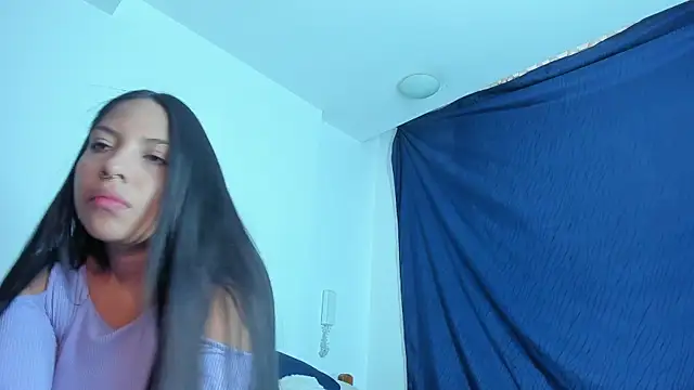 emiily15   online show from 01/22/25, 05:49