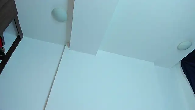 emiily15   online show from 01/22/25, 09:10