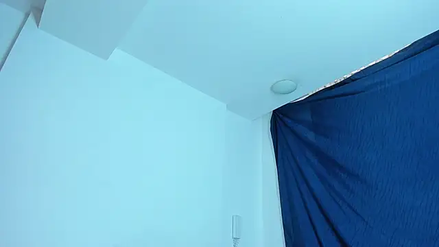 emiily15   online show from 01/31/25, 05:42