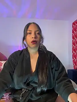 emiily15   online show from 09/13/25, 06:40