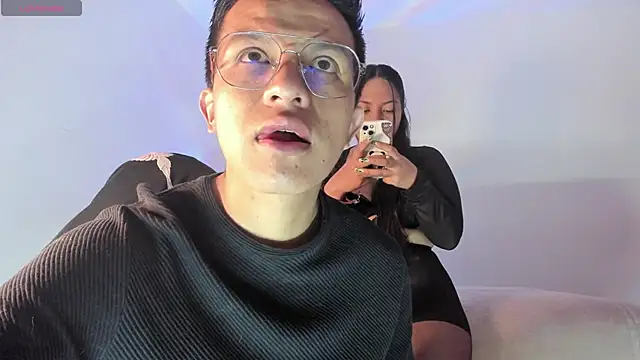 emiily15   online show from 11/30/25, 08:13