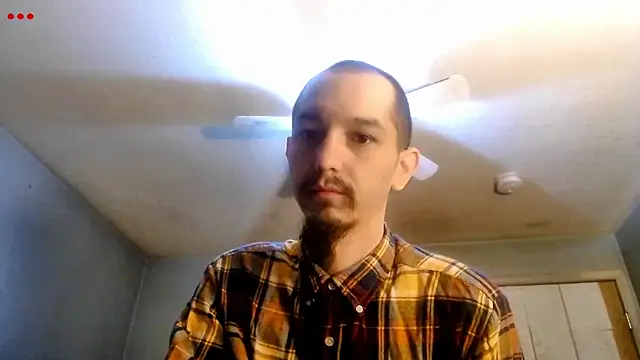 Snapshot of VanceFontaine chatting on 03/25/26, 04:40 VanceFontaine online show from 03/25/26, 04:40