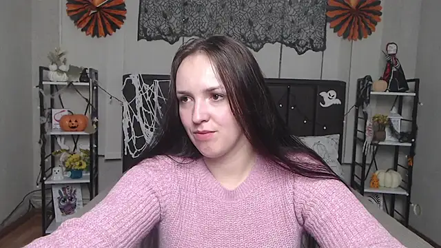 IsabelBlackberry online show from 11/10/25, 06:34