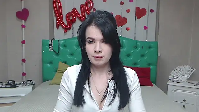 Snapshot of JasmineKouch chatting on 04/05/26, 05:21 JasmineKouch online show from 04/05/26, 05:21