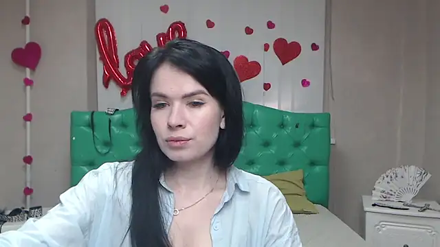 Snapshot of JasmineKouch chatting on 05/02/26, 05:56 JasmineKouch online show from 05/02/26, 05:56