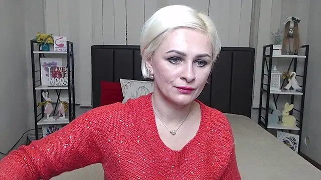 OliviaHorst online show from 12/04/25, 06:23