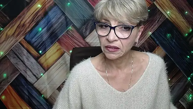 EllaBonito online show from 10/03/25, 05:26