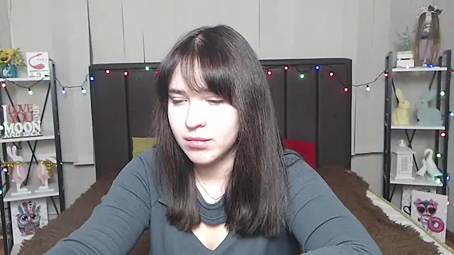 Snapshot of LauraHlot chatting on 01/29/25, 01:16 LauraHlot online show from 01/29/25, 01:16