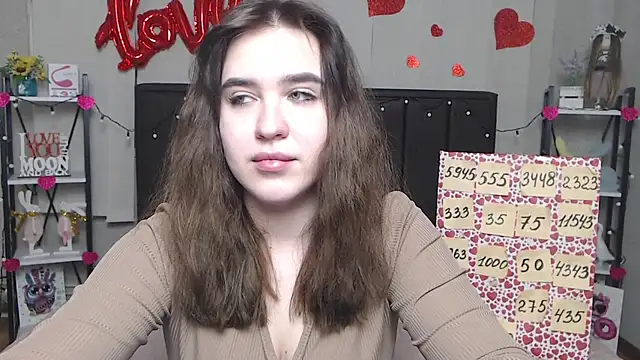 Snapshot of LauraHlot chatting on 02/28/25, 12:54 LauraHlot online show from 02/28/25, 12:54
