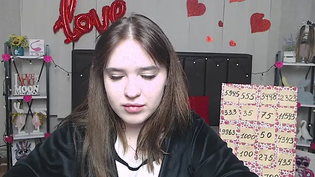 Snapshot of LauraHlot chatting on 03/16/25, 06:12 LauraHlot online show from 03/16/25, 06:12