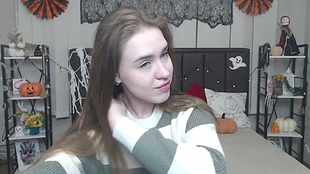 LauraHlot online show from 11/07/25, 06:08