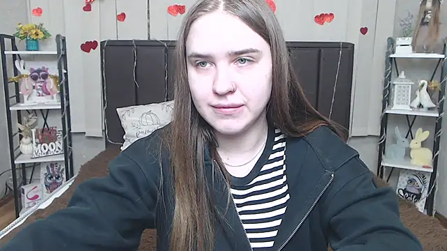 LauraHlot online show from 05/31/26, 06:09