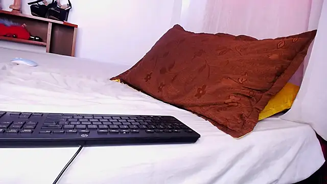 anyaadamss online show from 02/26/25, 10:31