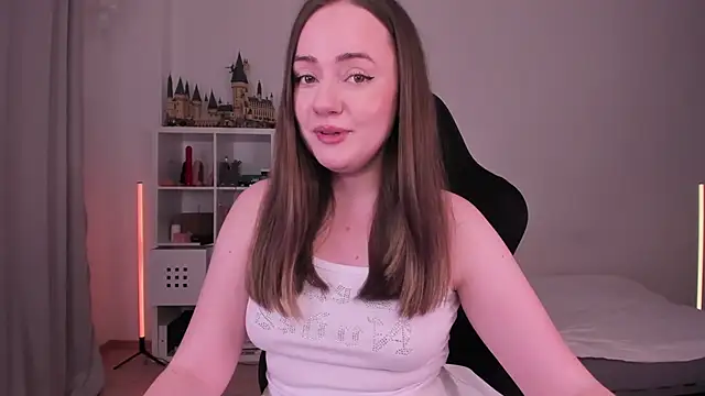 WalkingGirl online show from 02/27/25, 06:53