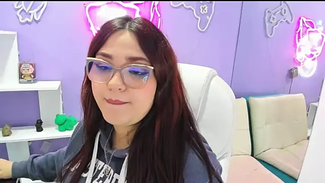 Camiila Osorio online show from 09/17/25, 07:26