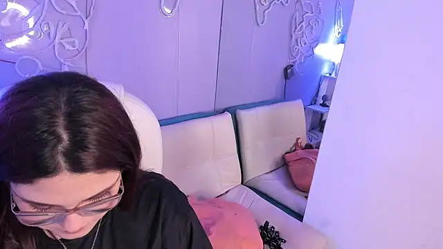 Camiila Osorio online show from 12/01/25, 09:20