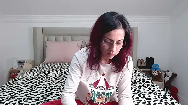 CatWoman0001 online show from 12/16/25, 08:36