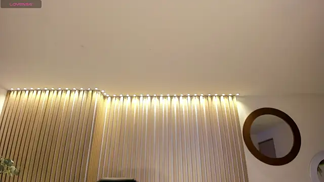 ValeriaVelvet online show from 05/06/26, 12:10