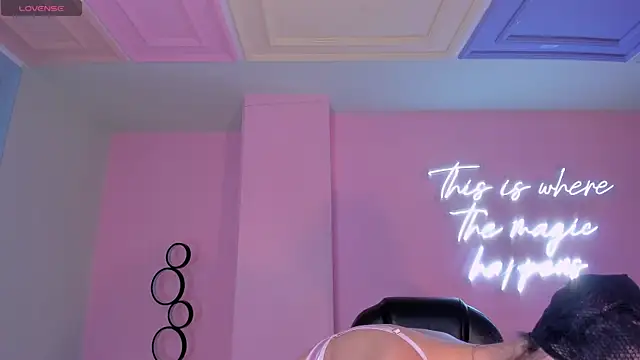 ValeriaVelvet online show from 06/05/26, 12:00