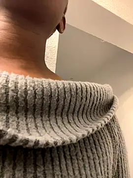 Snapshot of KenyaMystic chatting on 11/08/25, 11:32 KenyaMystic online show from 11/08/25, 11:32