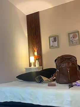 Snapshot of KenyaMystic chatting on 11/11/25, 12:38 KenyaMystic online show from 11/11/25, 12:38