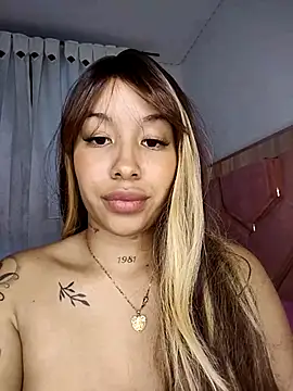 Snapshot of MarieLeon chatting on 02/26/25, 11:15 MarieLeon online show from 02/26/25, 11:15